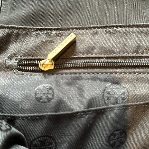 TORY BURCH Leather Trim Monogram Lining Messenger Crossbody Bag LARGE EUC - Picture 3 of 9